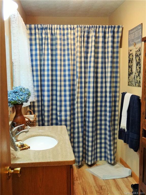 122 Raven Ridge, Unit 122 Maggie Valley, NC 28751 - Photo 11 of 16 Gallery Image 11