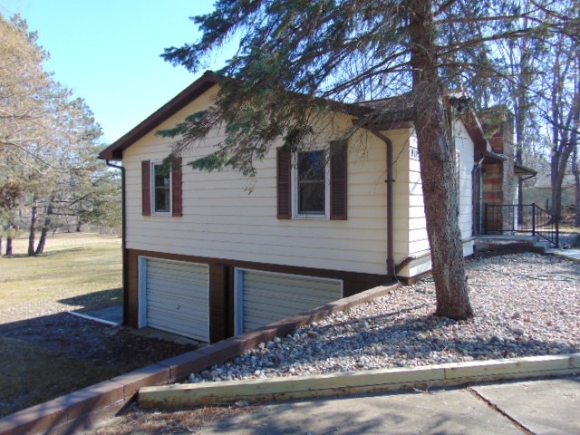 9182 Riverside Drive St. Louis, MI 48880 - Photo 4 of 51 1871132-3.JPG