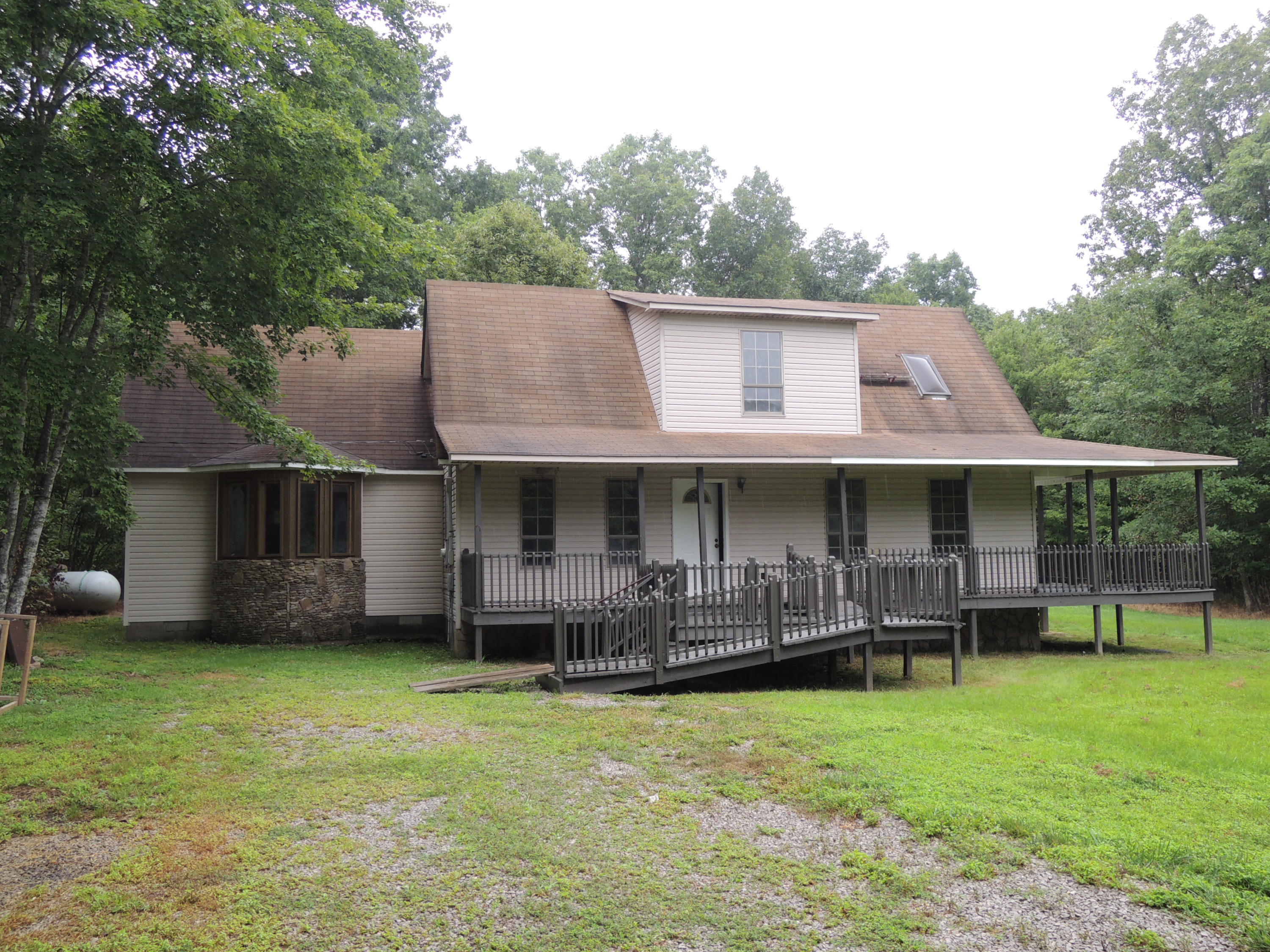 27 Waterfall Road Jamestown, TN 38556 - Photo 2 of 21 DSCN6433