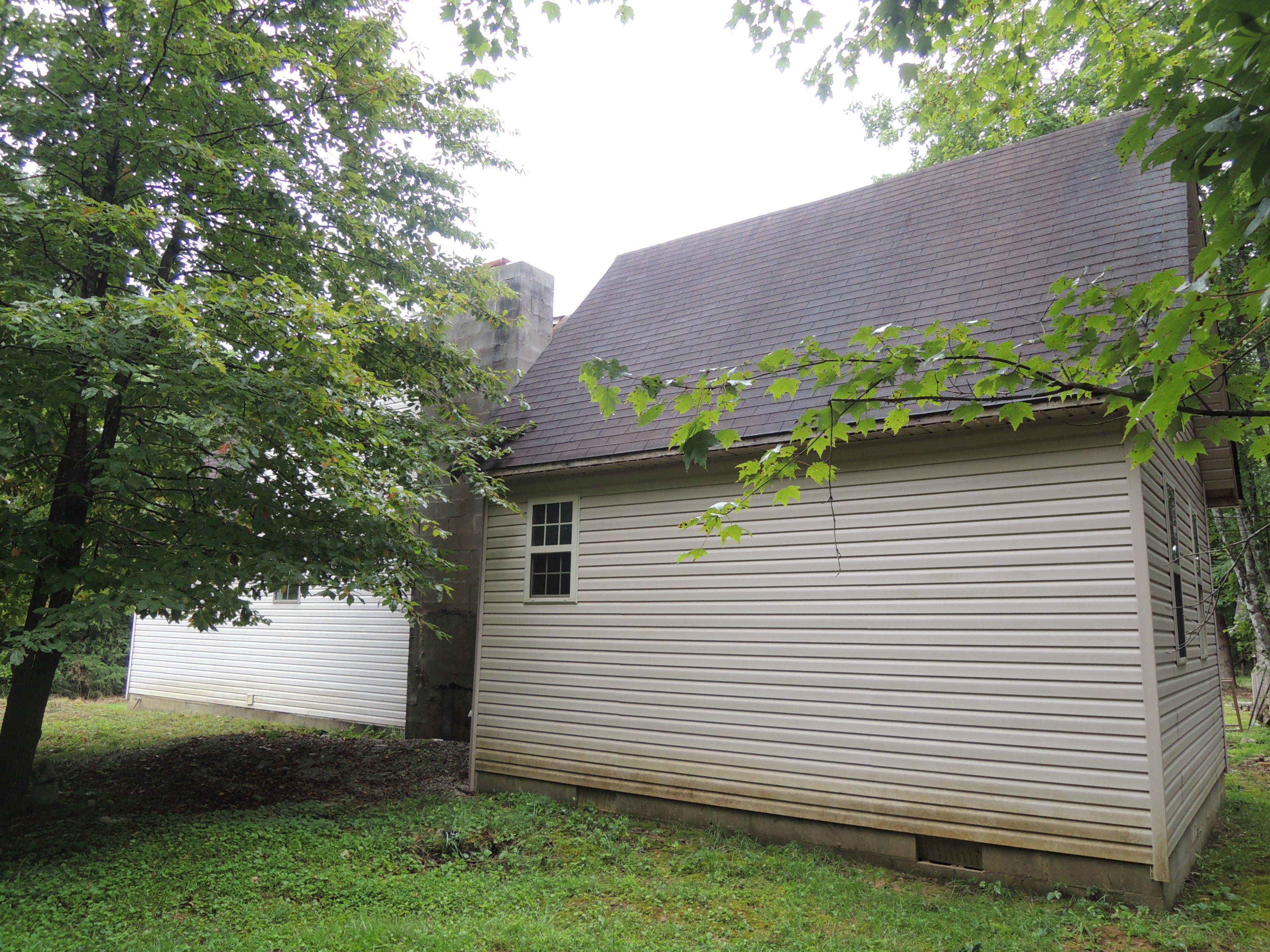 27 Waterfall Road Jamestown, TN 38556 - Photo 3 of 21 DSCN6434