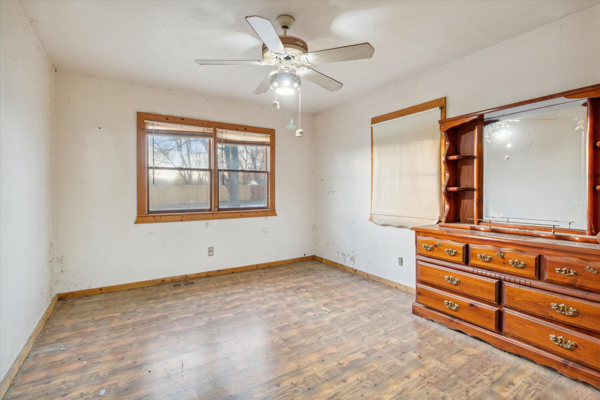 819 South Bull Run Road Fowlerville, MI 48836 - Photo 12 of 21 14-819-S-Bull-Run-Rd-Fowlerville-MI-4883