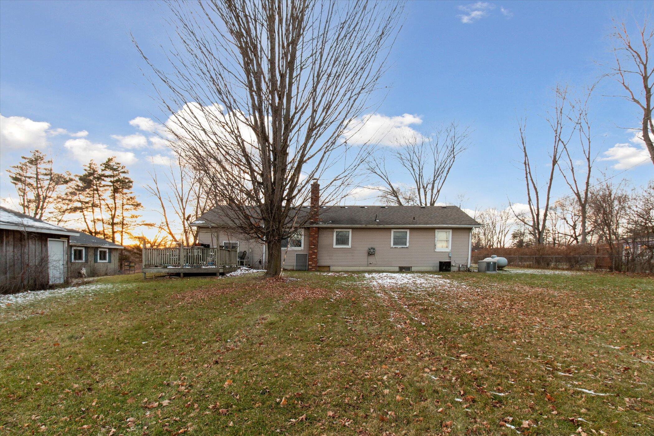 819 South Bull Run Road Fowlerville, MI 48836 - Photo 18 of 21 21-819-S-Bull-Run-Rd-Fowlerville-MI-4883