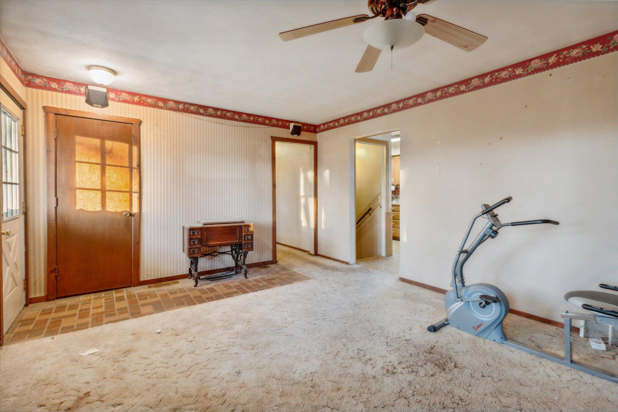 819 South Bull Run Road Fowlerville, MI 48836 - Photo 6 of 21 08-819-S-Bull-Run-Rd-Fowlerville-MI-4883