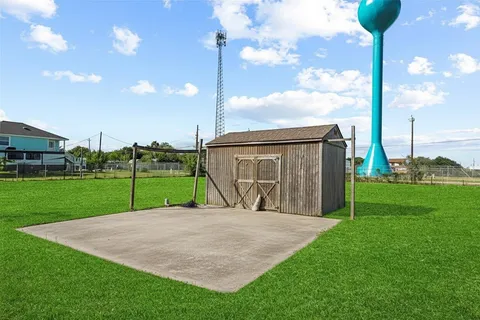 $342,000 | 7228 Highland Bayou Drive, Hitchcock, TX 77563