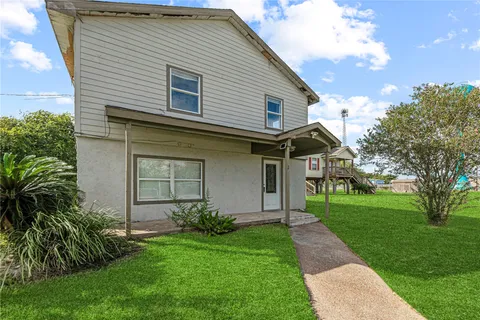$342,000 | 7228 Highland Bayou Drive, Hitchcock, TX 77563