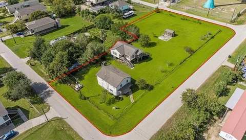 $342,000 | 7228 Highland Bayou Drive, Hitchcock, TX 77563