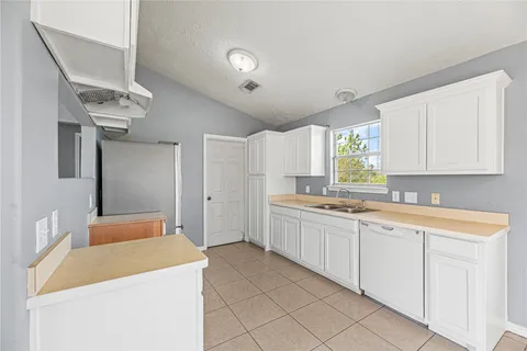 $342,000 | 7228 Highland Bayou Drive, Hitchcock, TX 77563