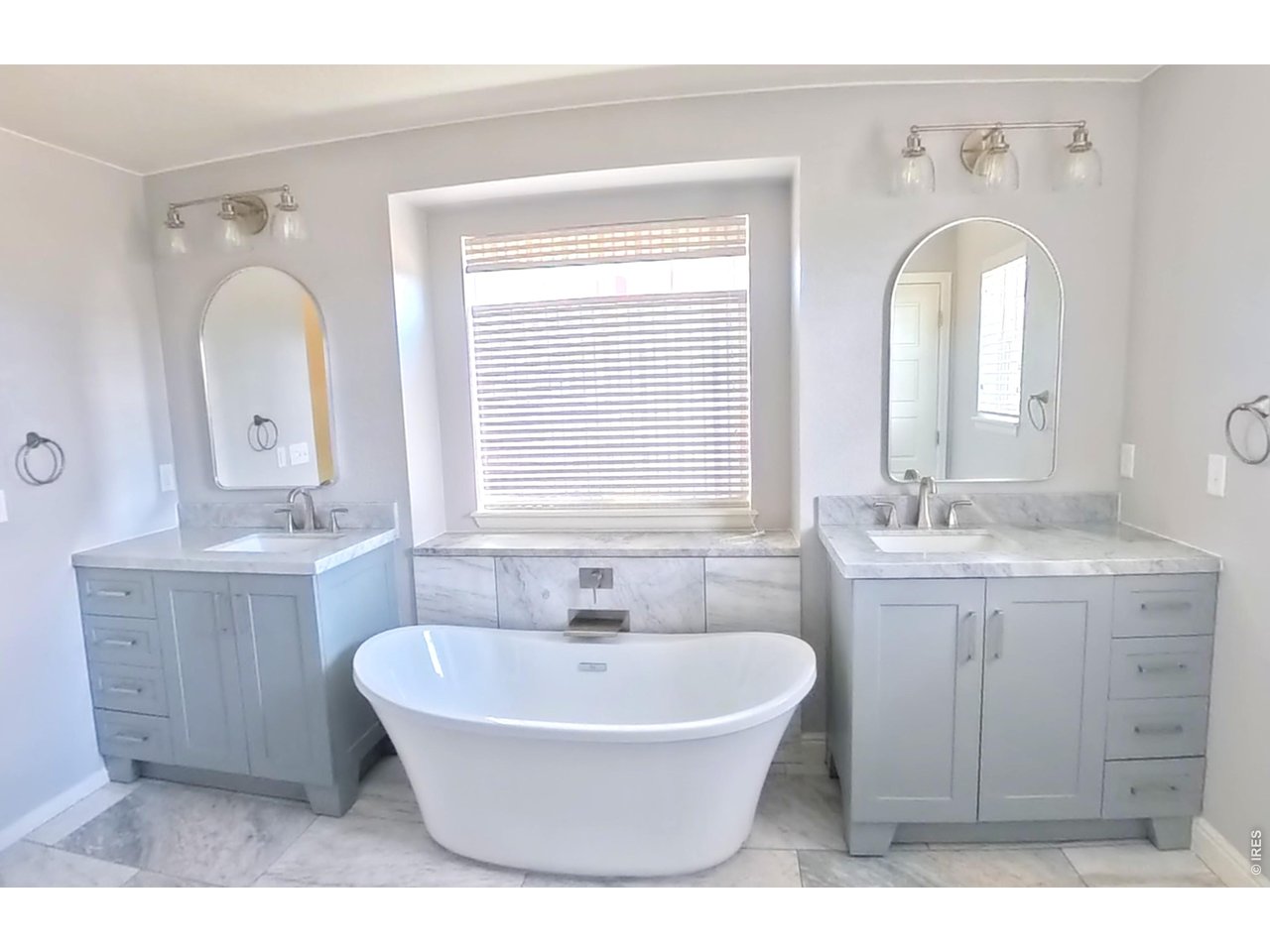 10434 Bluegrass Street Firestone, CO 80504 - Photo 17 of 26 Beautiful soaker tub