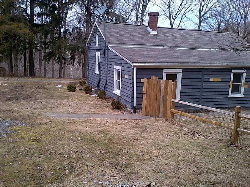5 Quarry Road Sewickley Heights, PA 15143 - Photo 3 of 25 Exterior Back.