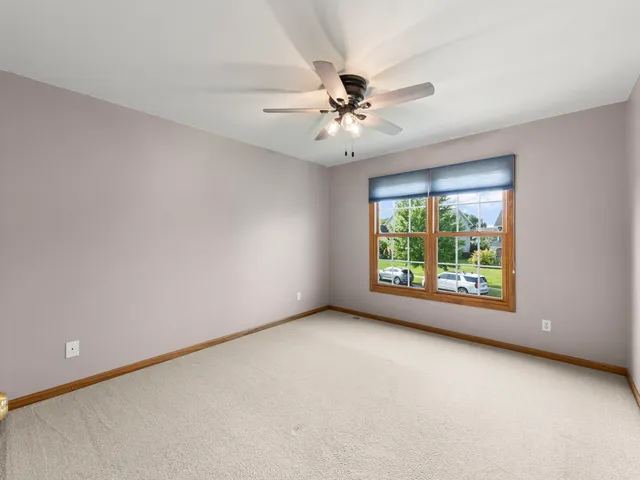 $342,900 | 129 Devonshire Drive, DeKalb, IL 60115