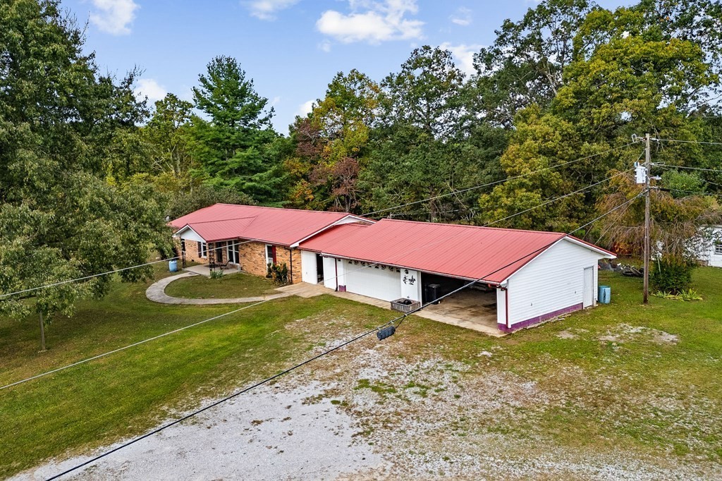 11645 Bockman Way Sparta, TN 38583 - Photo 2 of 44
