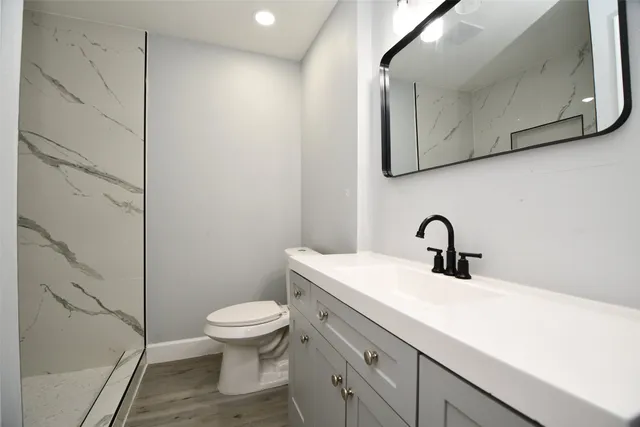 $2,095 | 5429 De Lange Lane, Houston, TX 77092