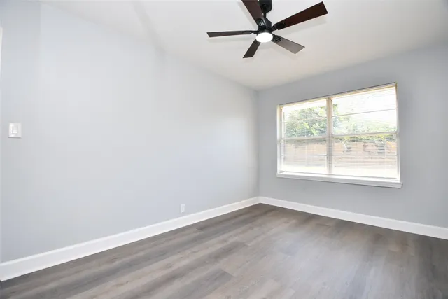 $2,095 | 5429 De Lange Lane, Houston, TX 77092