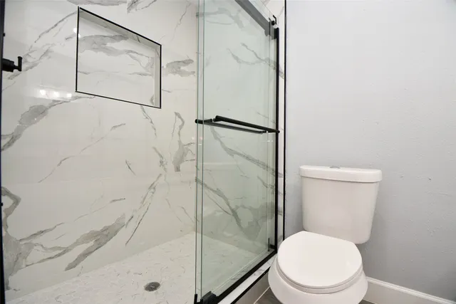 $2,095 | 5429 De Lange Lane, Houston, TX 77092