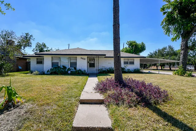 $2,095 | 5429 De Lange Lane, Houston, TX 77092