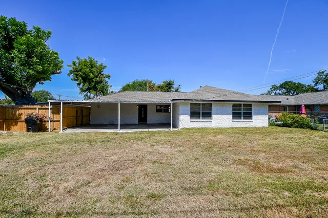 $2,095 | 5429 De Lange Lane, Houston, TX 77092