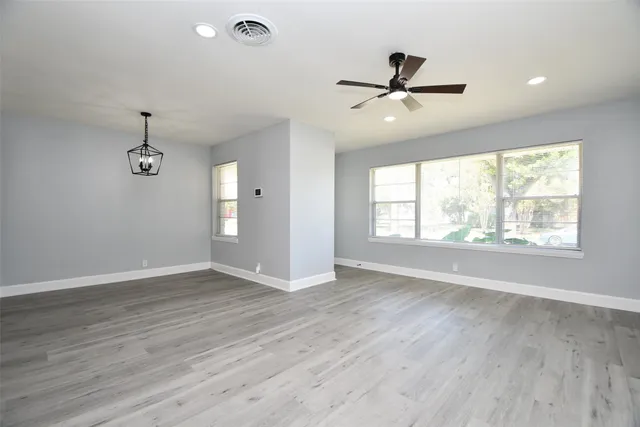 $2,095 | 5429 De Lange Lane, Houston, TX 77092