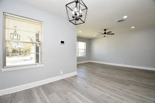 $2,095 | 5429 De Lange Lane, Houston, TX 77092