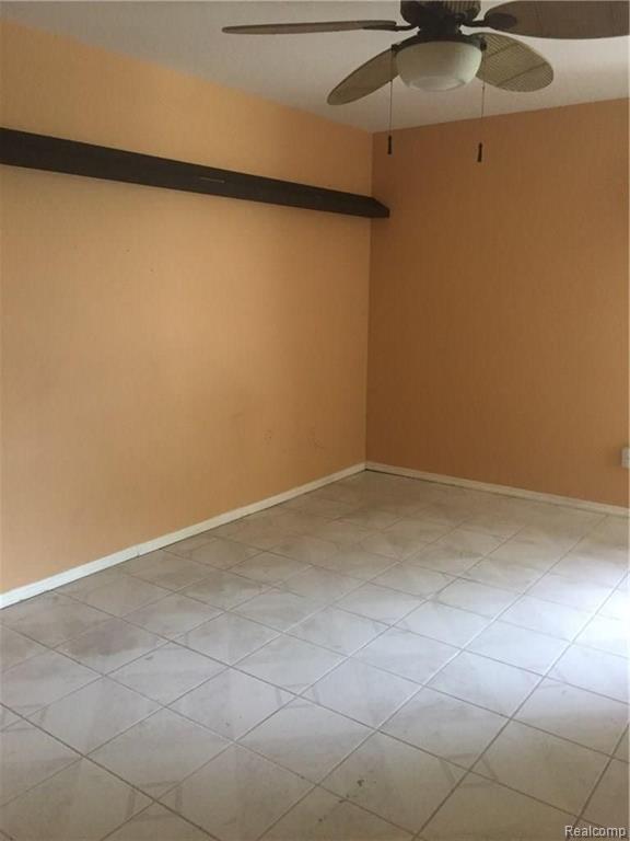4909 Crooks Road, Unit 49 Royal Oak, MI 48073 - Photo 7 of 9