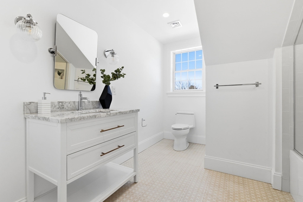 40 Foxcroft Road Winchester, MA 01890 - Photo 29 of 42