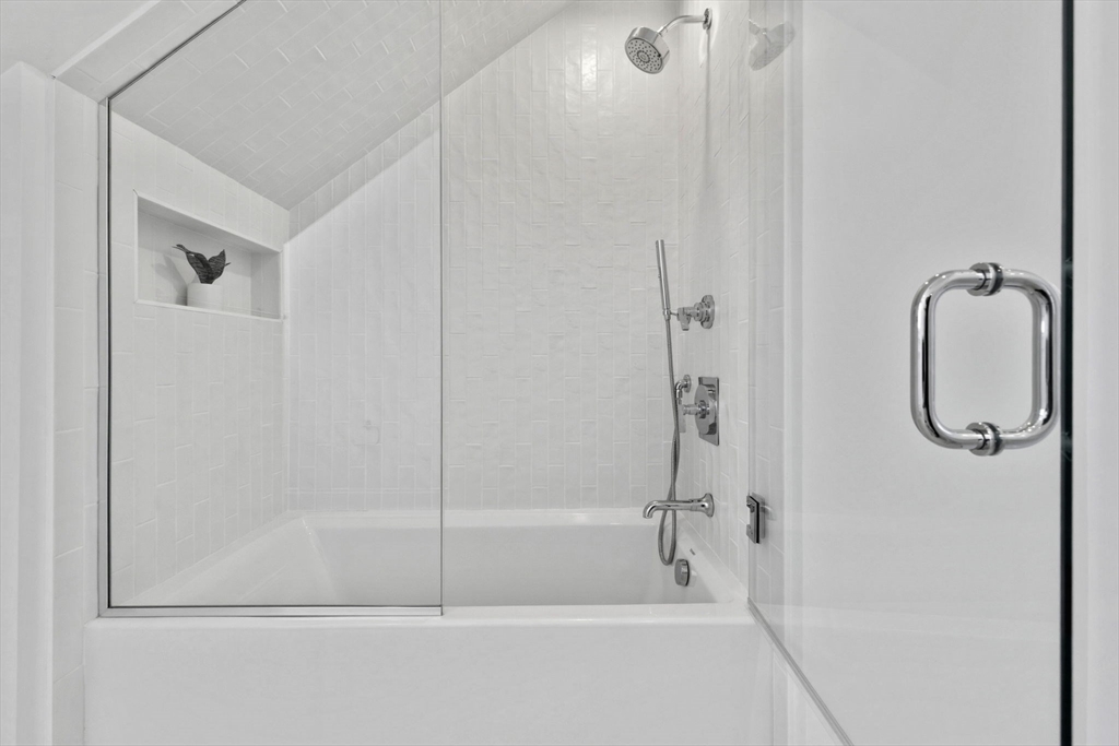 40 Foxcroft Road Winchester, MA 01890 - Photo 30 of 42