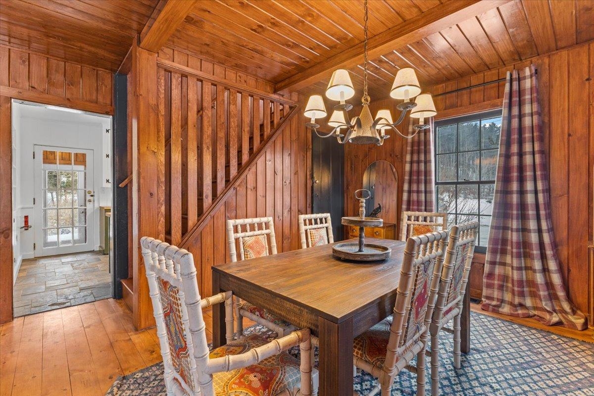 661 Mountain Road Stowe, VT 05672 - Photo 3 of 42 Gallery Image 3