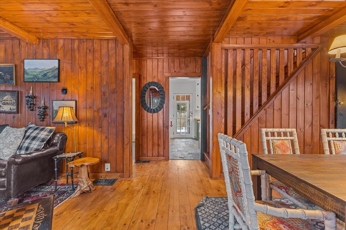 661 Mountain Road Stowe, VT 05672 - Photo 4 of 42 Gallery Image 4
