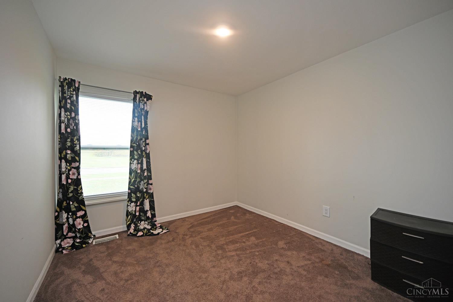 10089 Pippin Road Cincinnati, OH 45231 - Photo 19 of 31
