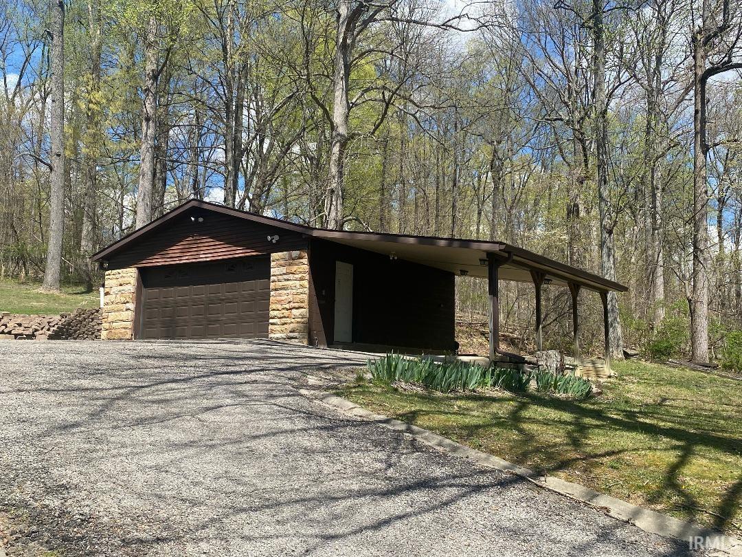 9145 North Mann Road Bloomington, IN 47404 - Photo 2 of 26