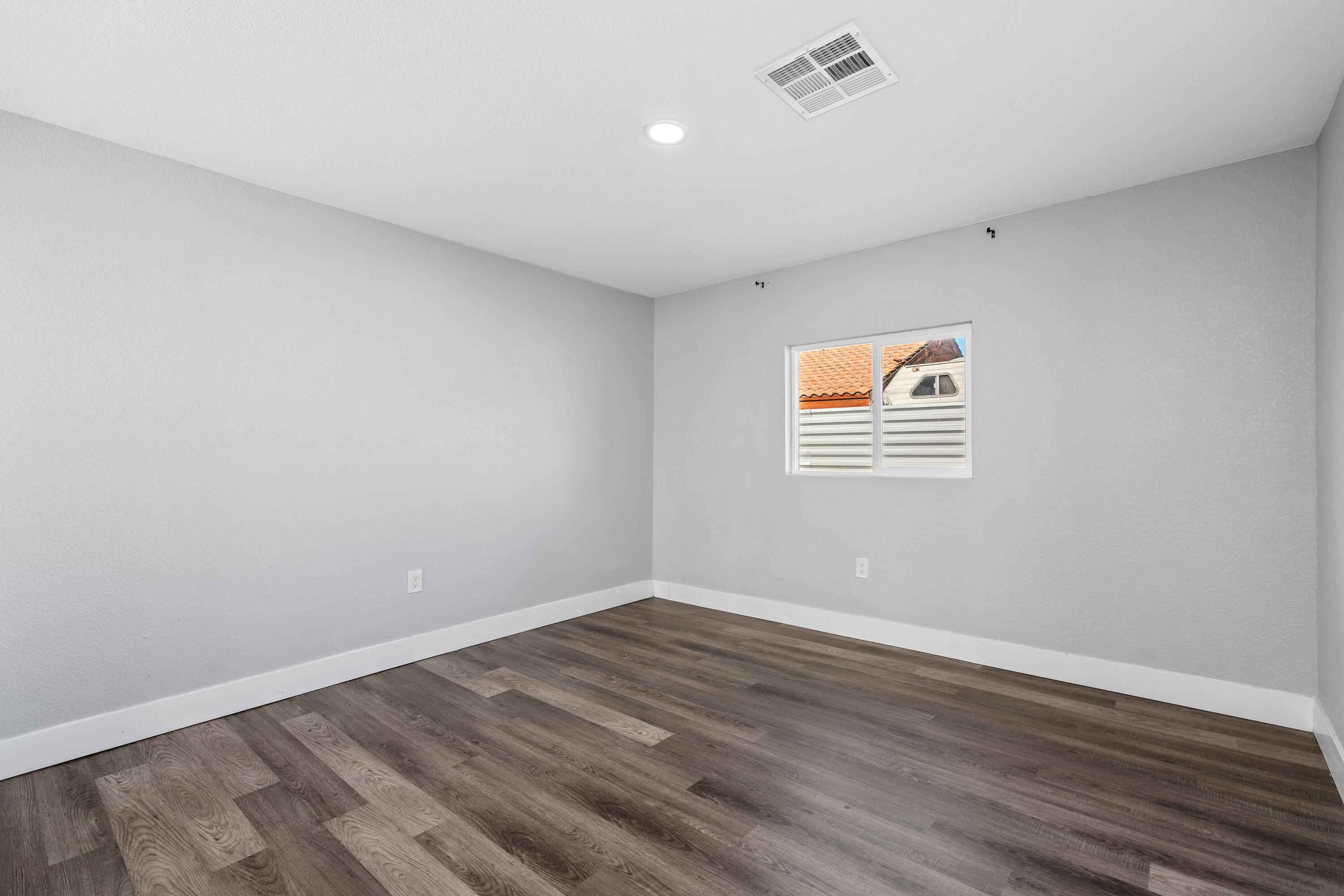 71362 Aurora Road Desert Hot Springs, CA 92241 - Photo 25 of 38 a view of an empty room