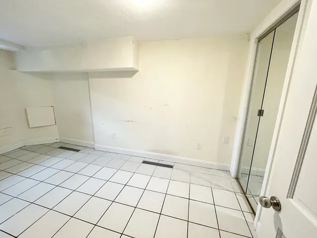 $3,100 | 733 Parker Street, Unit 1, Boston, MA 02120