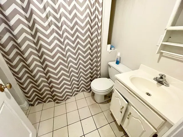 $3,100 | 733 Parker Street, Unit 1, Boston, MA 02120