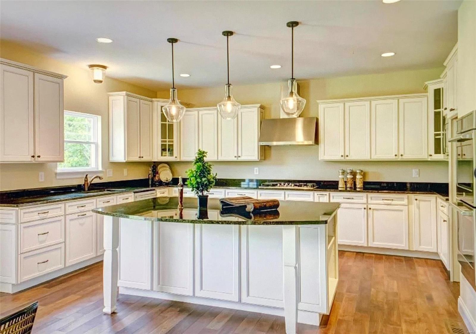 1132 Weidman Road Chesterfield, MO 63017 - Photo 13 of 34