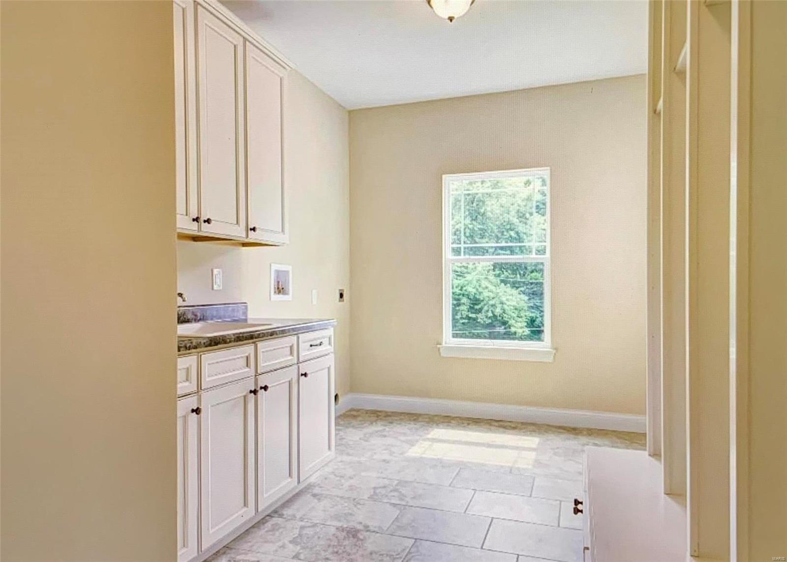 1132 Weidman Road Chesterfield, MO 63017 - Photo 15 of 34