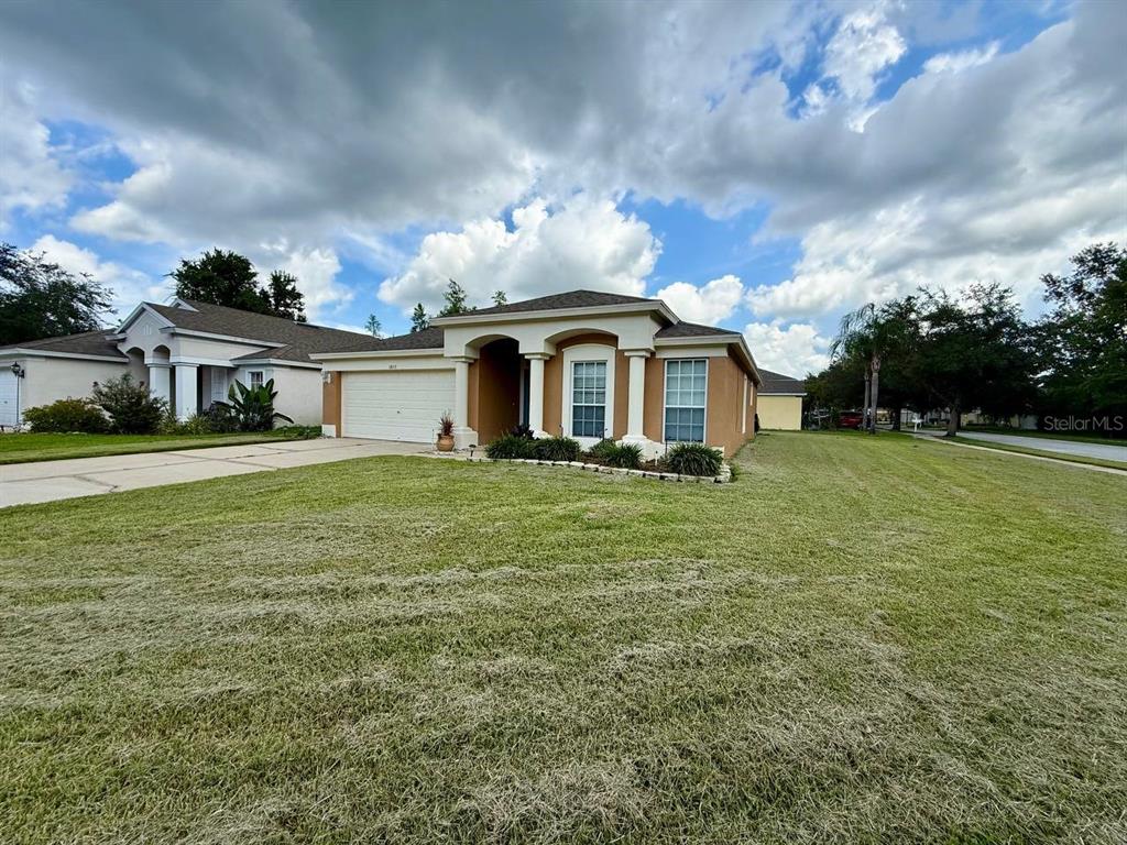5855 Count Turf Lane Wesley Chapel, FL 33544 - Photo 3 of 40 Gallery Image 3