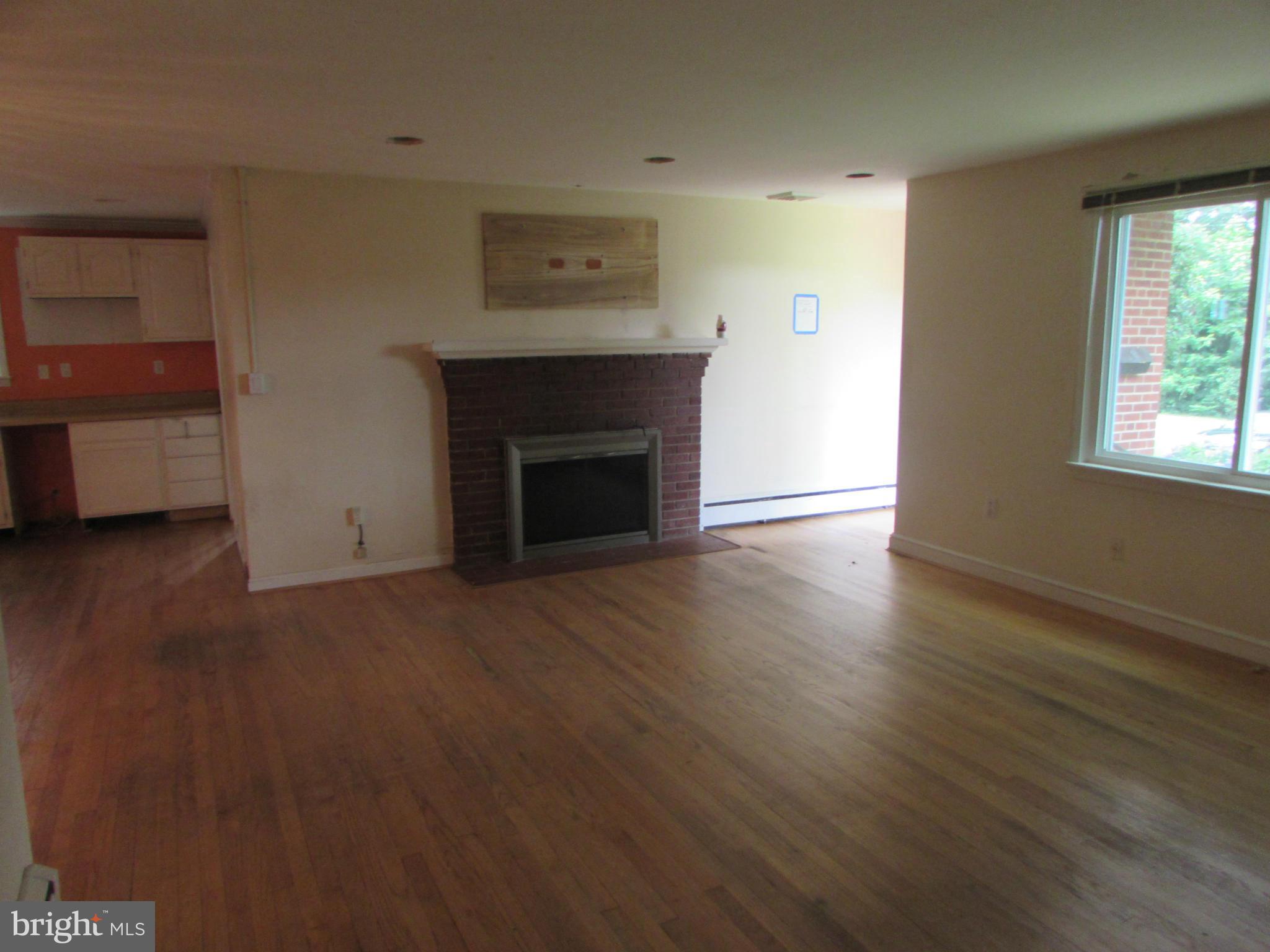 8702 Edmonston Road Berwyn Heights, MD 20740 - Photo 6 of 12 Living Room