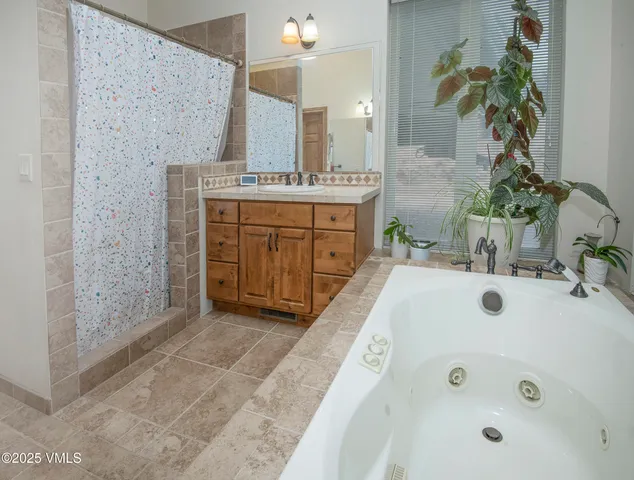 $1,269,000 | 510 Park View Lane, Gypsum, CO 81637