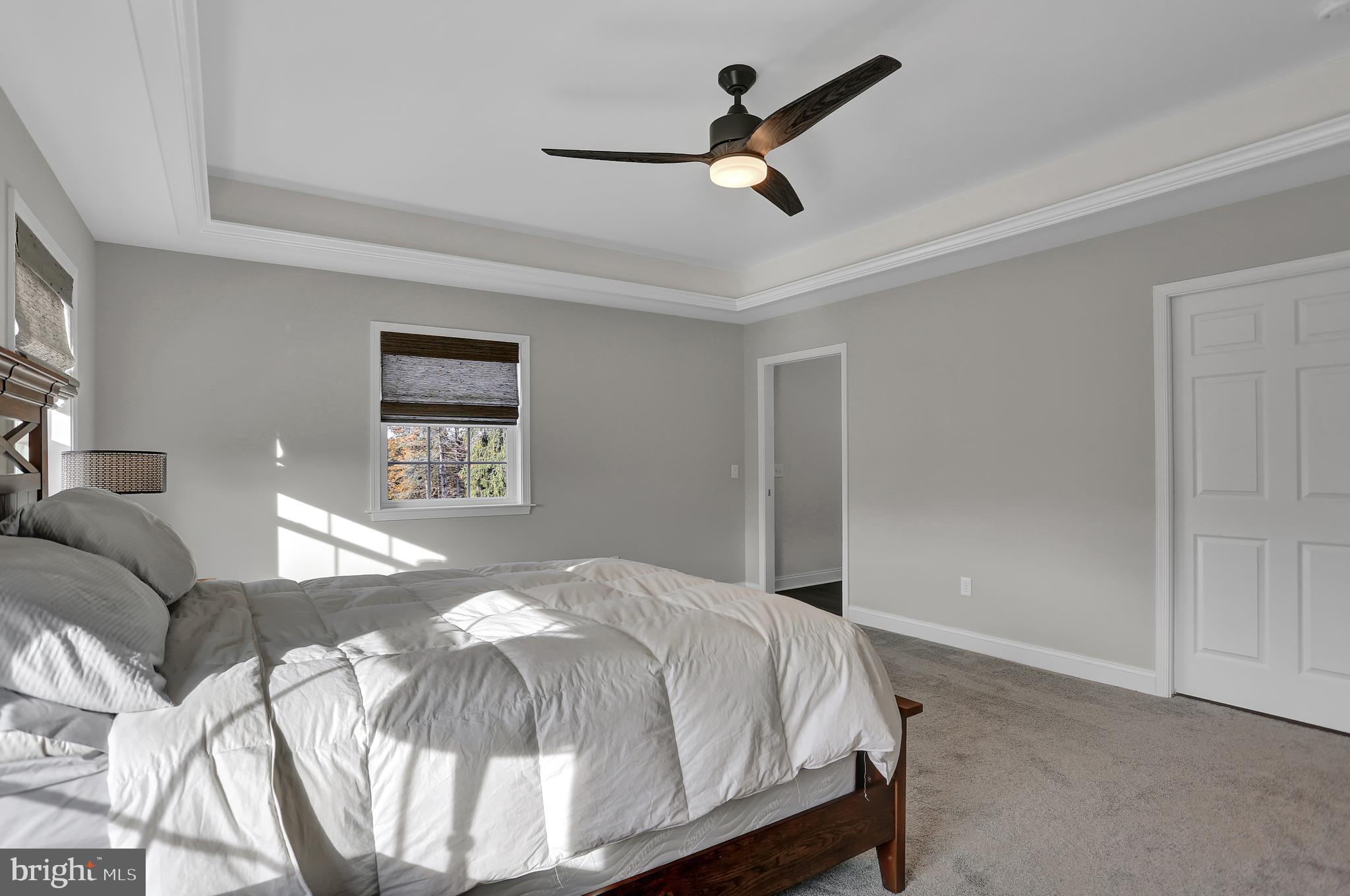 720 Valley Road York, PA 17403 - Photo 17 of 55 MBR w/ WIC & full bath - level 1
