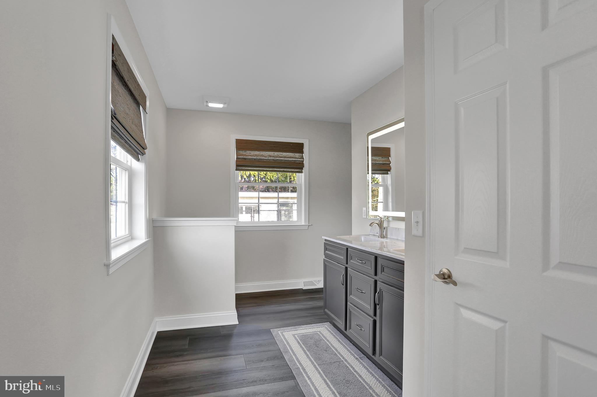 720 Valley Road York, PA 17403 - Photo 20 of 55 Master bath - level 1