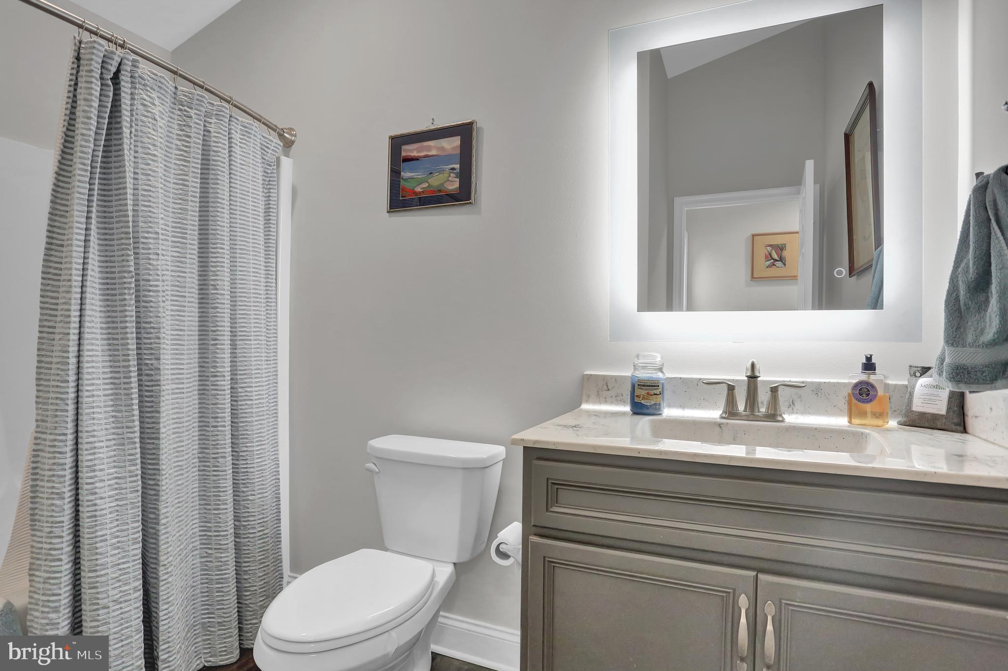 720 Valley Road York, PA 17403 - Photo 30 of 55 Full bath - level 1