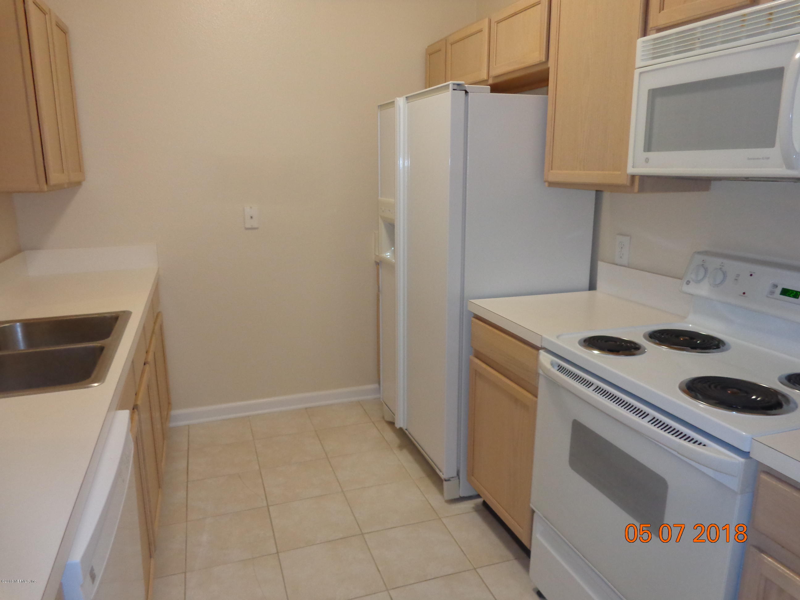 10550 Baymeadows Road, Unit 405 Jacksonville, FL 32256 - Photo 2 of 15 DSC03008