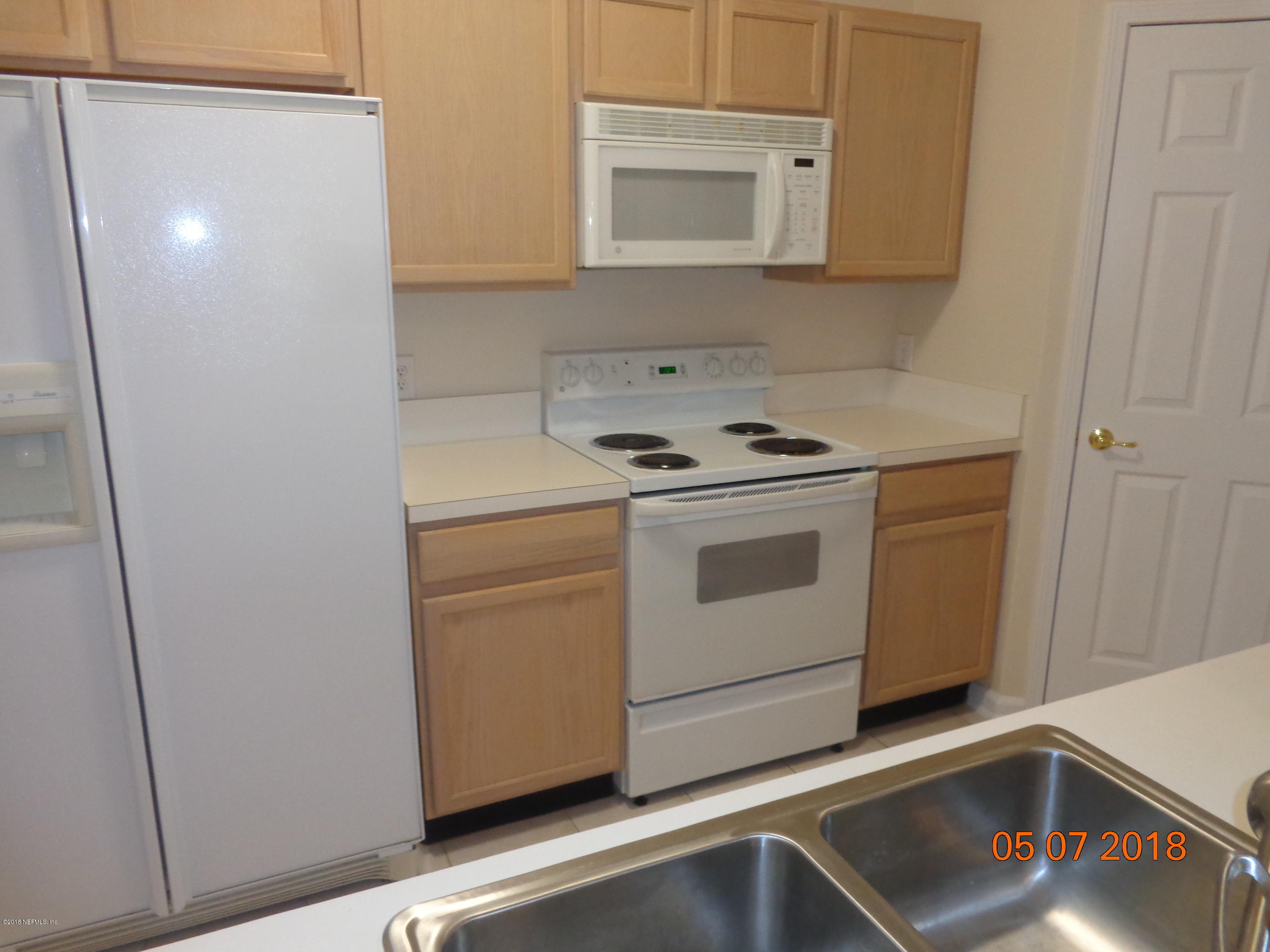10550 Baymeadows Road, Unit 405 Jacksonville, FL 32256 - Photo 4 of 15 DSC03010