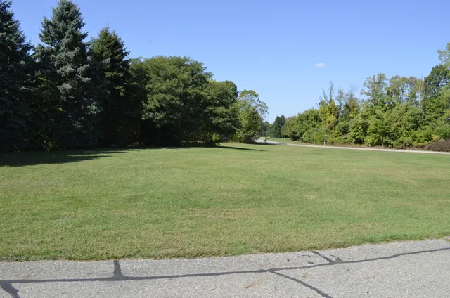 $2,000,000 | 119 V/l Island Hills, Centreville, MI 49032