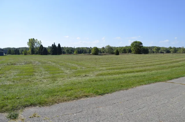 $2,000,000 | 119 V/l Island Hills, Centreville, MI 49032