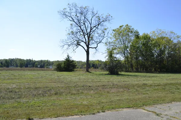 $2,000,000 | 119 V/l Island Hills, Centreville, MI 49032