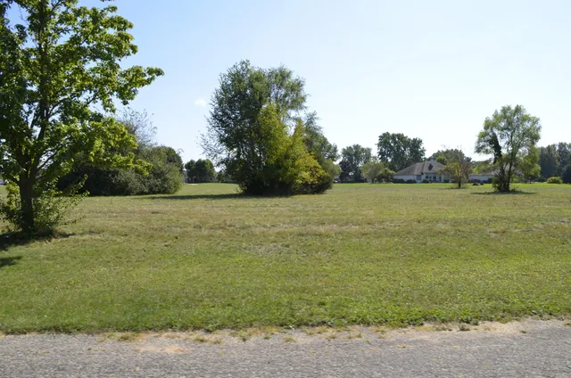 $2,000,000 | 119 V/l Island Hills, Centreville, MI 49032