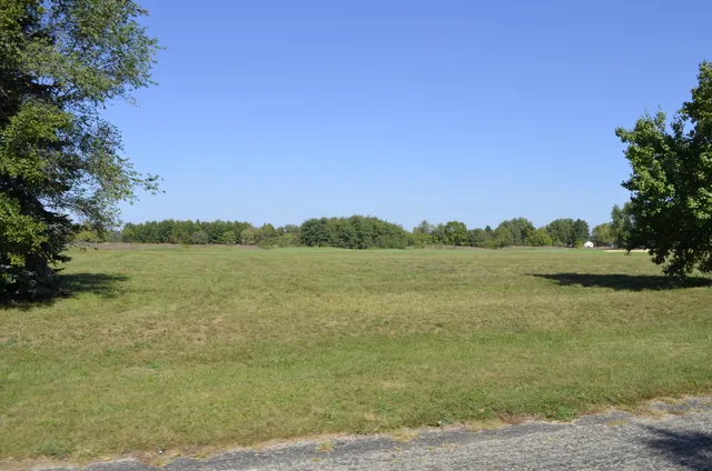 $2,000,000 | 119 V/l Island Hills, Centreville, MI 49032