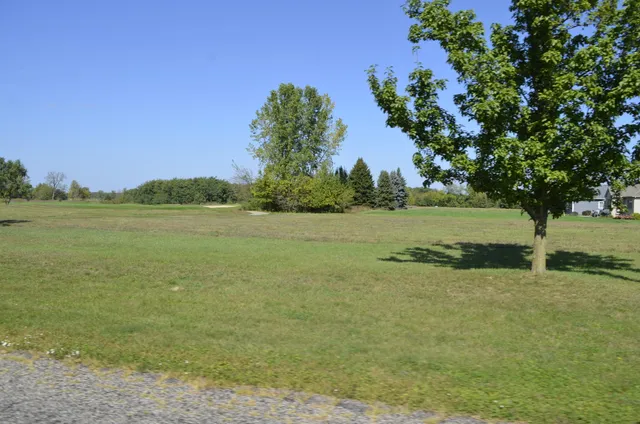 $2,000,000 | 119 V/l Island Hills, Centreville, MI 49032