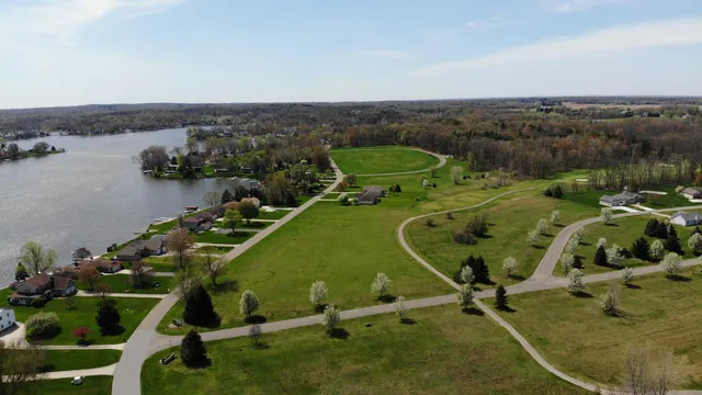 $2,000,000 | 119 V/l Island Hills, Centreville, MI 49032