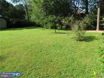 736 Claire Road Warminster, PA 18974 - Photo 11 of 12 Exterior Back